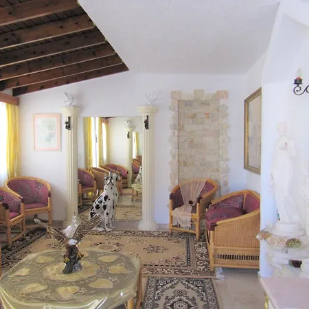 Castellino Zwillingsstudios 1 *