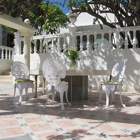 Castellino Zwillingsstudios 1 Kallithea (Rhodes)